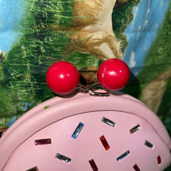 Kate spade cupcake purse - Picture 7 of 11